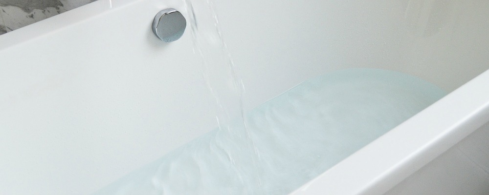 How To Clean Your Bathtub With Bleach, How To Clean Bathtub Without Bleach